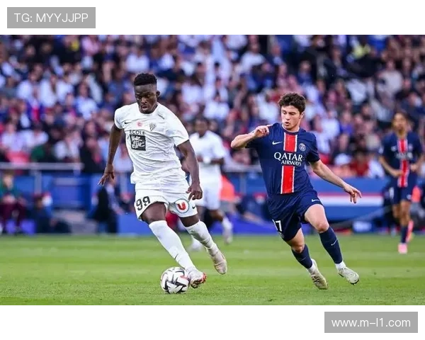 巴黎FC升班首季表现出色 成功稳居法甲中游 巴黎FC升班首季表现出色 成功稳居法甲中游